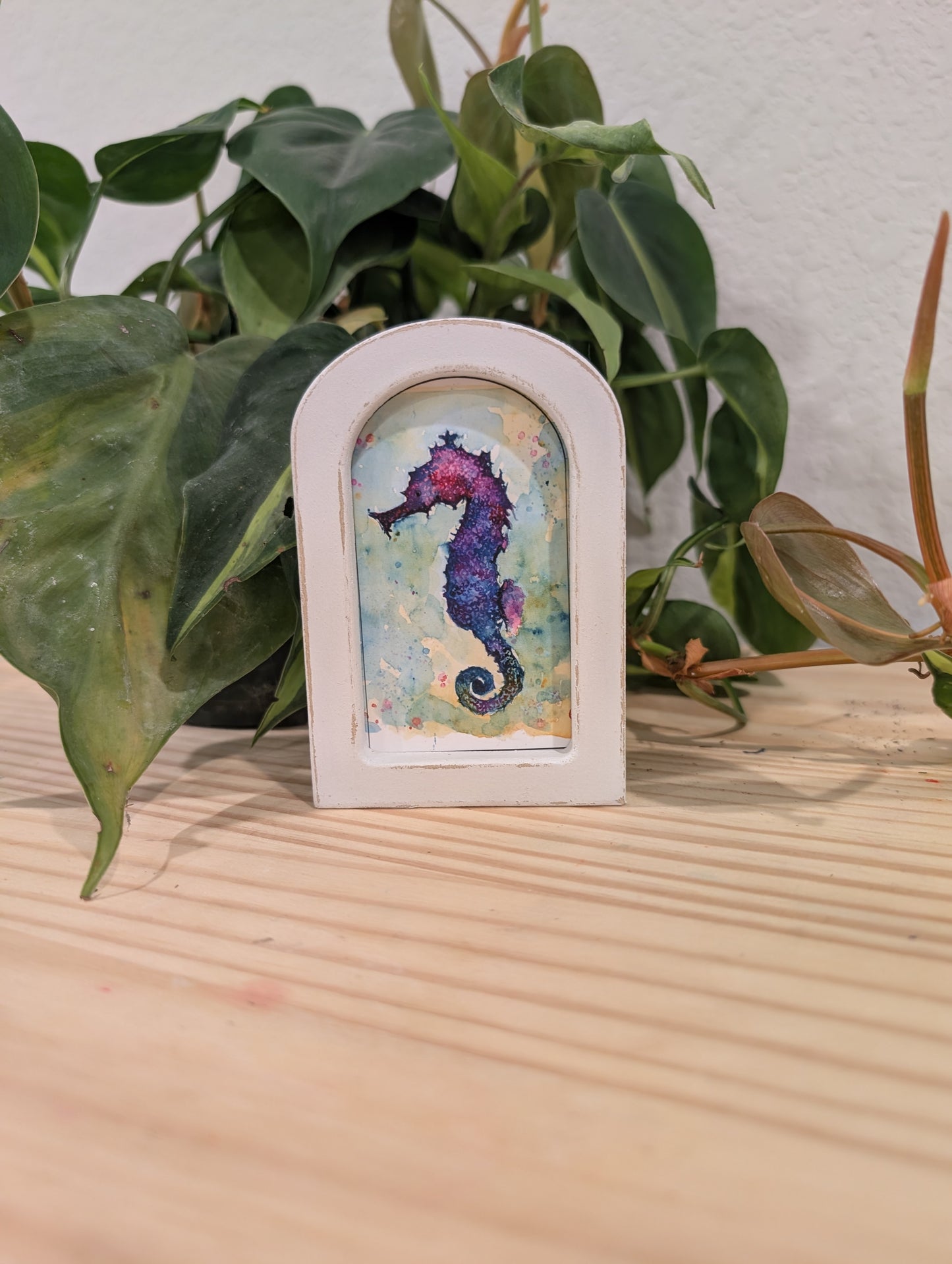 Mini Seahorse Art Print - Wood Arch Frame - Lora Cavallin Art